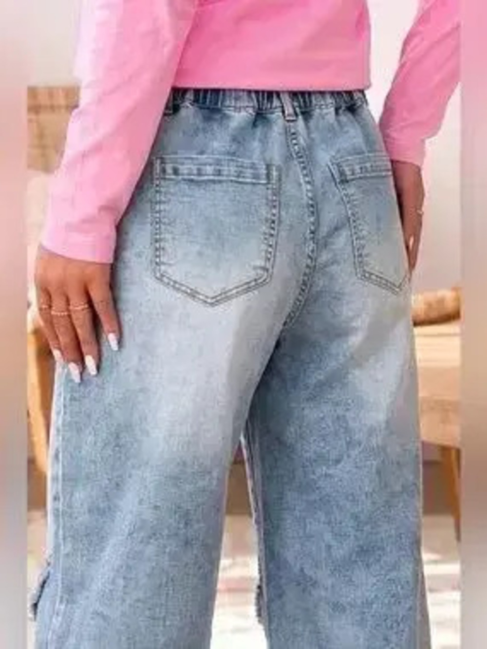 Studded Detail Wide-Leg Jeans - Picture 3 of 4